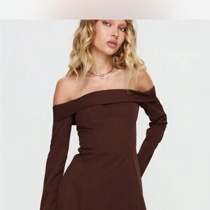 Elegant Off-Shoulder Brown Dress